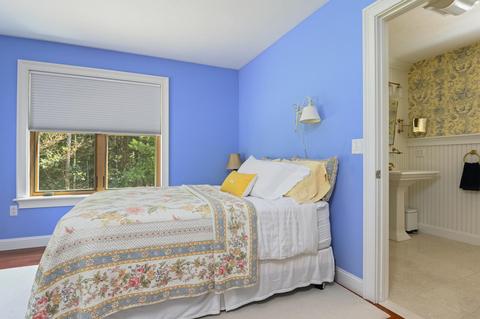 29 Christopher Ln, Mashpee, MA 02649 photo 13
