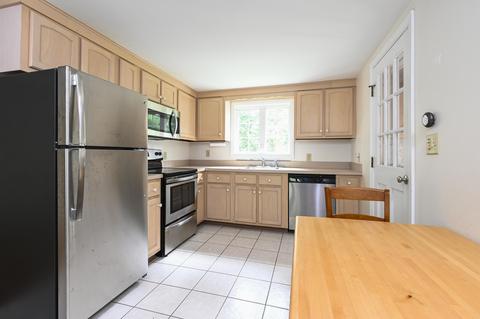 8 Compass Dr, Mashpee, MA 02649 photo 11