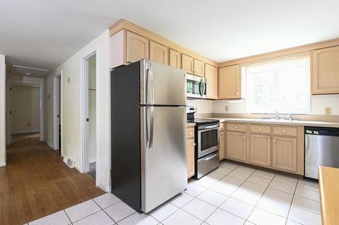 8 Compass Dr, Mashpee, MA 02649 photo 10