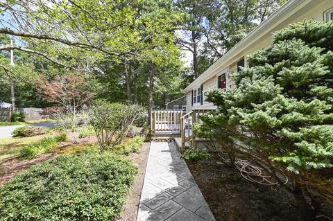 8 Compass Dr, Mashpee, MA 02649 photo 5