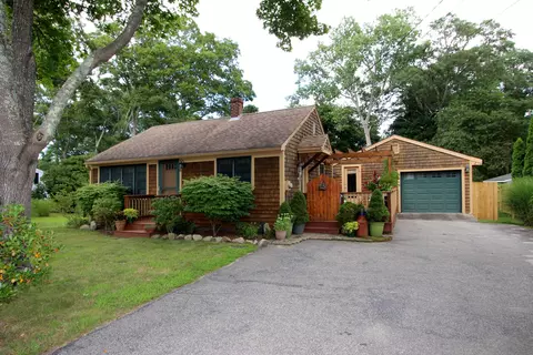 8 Crump Rd, Bourne, MA 02532 photo 5