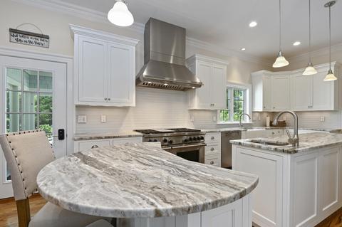 7 Teal Cir, Mashpee, MA 02649 photo 5