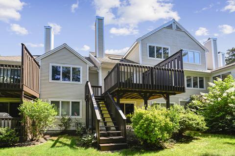 8 Sandview Ter, Mashpee, MA 02649 photo 3
