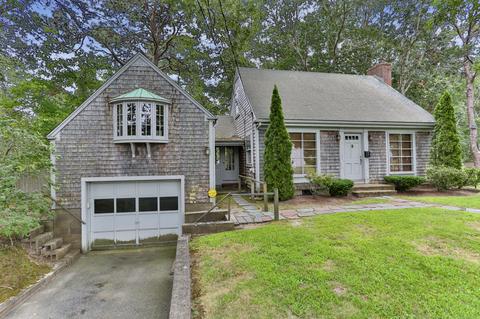 7 Foster Rd, Hyannis, MA 02601 photo 1