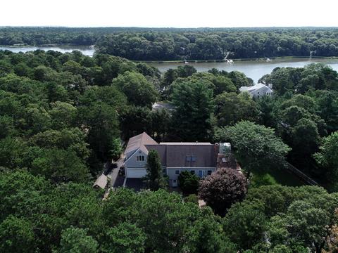 35 Carter Ln, Mashpee, MA 02649 photo 2