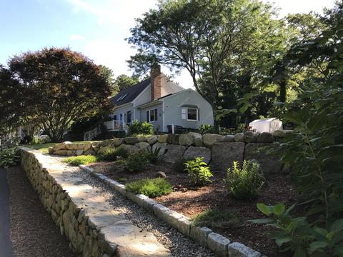 35 Carter Ln, Mashpee, MA 02649 photo 3