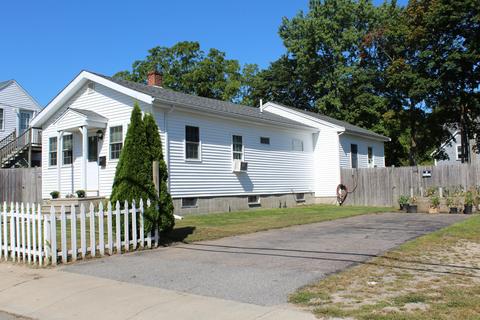 5 Cedar St, Wareham, MA 02571 photo 3