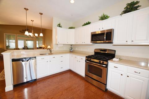 2 Chadwick Ct, Mashpee, MA 02649 photo 6