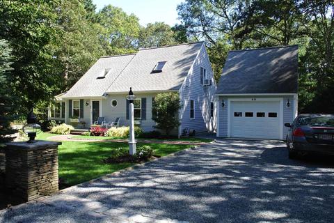 40 Vista Cir, Mashpee, MA 02649 photo 1