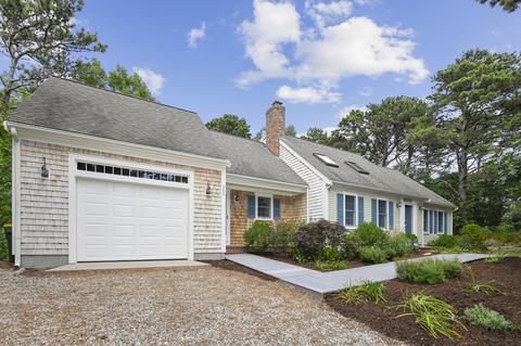 260 Pilgrim Spring Rd, Wellfleet, MA 02667 photo 2