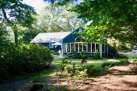 109 Mariner Cir, Cotuit, MA 02635 photo 19