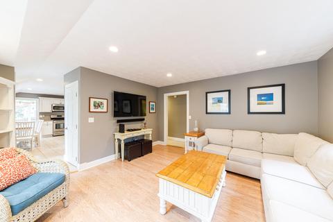 12 Bearse Rd, Mashpee, MA 02649 photo 5