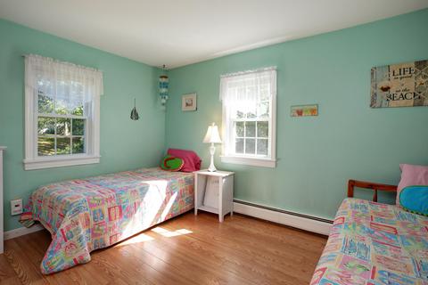 13 Denver St, Hyannis, MA 02601 photo 10