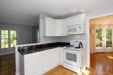 644 Old Post Rd, Cotuit, MA 02635 photo 5