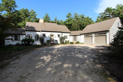 644 Old Post Rd, Cotuit, MA 02635 photo 1