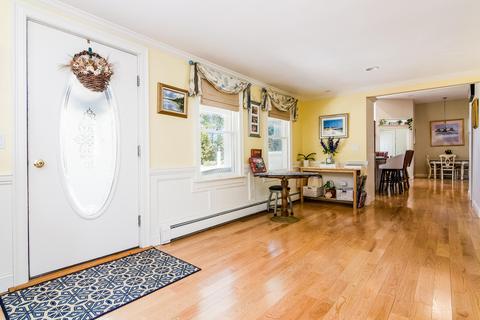 568 Santuit Rd, Cotuit, MA 02635 photo 7