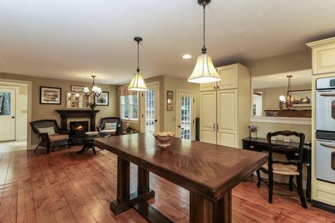 40 Captain Samadrus Rd, Cotuit, MA 02635 photo 4