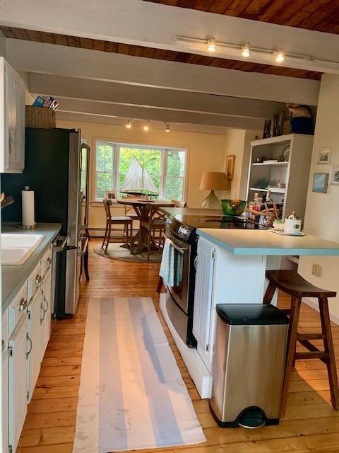 500 Williston Rd, Sagamore Beach, MA 02562 photo 3