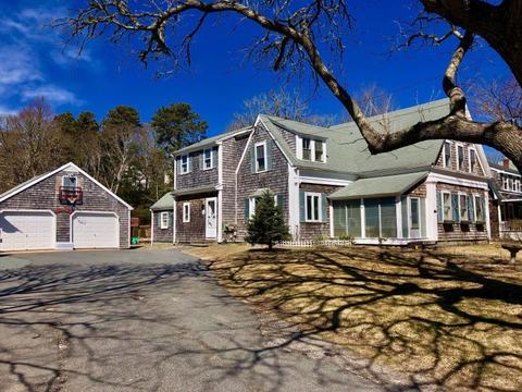 504 S Main St, Centerville, MA 02632 photo 1