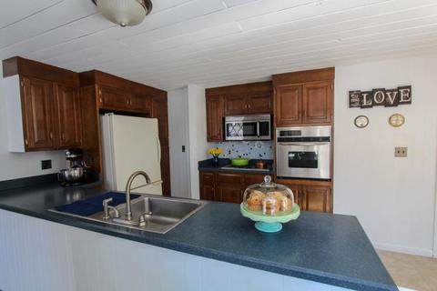 504 S Main St, Centerville, MA 02632 photo 3