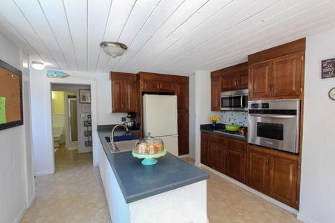 504 S Main St, Centerville, MA 02632 photo 4