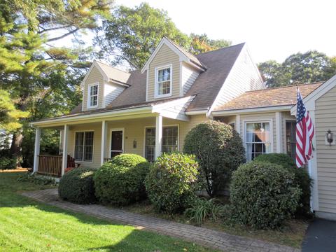 88 Eisenhower Dr, Cotuit, MA 02635 photo 3