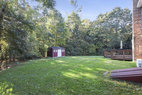 88 Eisenhower Dr, Cotuit, MA 02635 photo 5