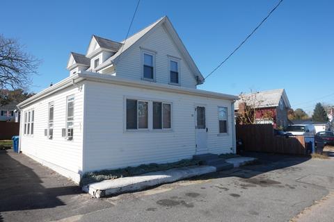 262 Onset Ave, Wareham, MA 02571 photo 1