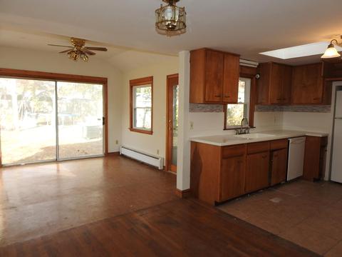 80 Walnut St, Hyannis, MA 02601 photo 3