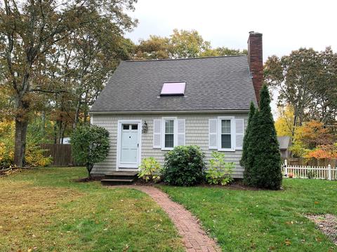 140 Arrowhead Dr, Hyannis, MA 02601 photo 1