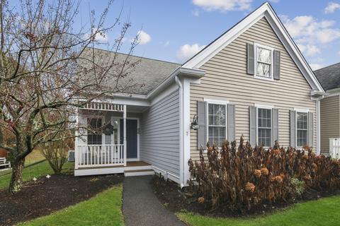 7 Prestwick Rd, Bourne, MA 02532 photo 2