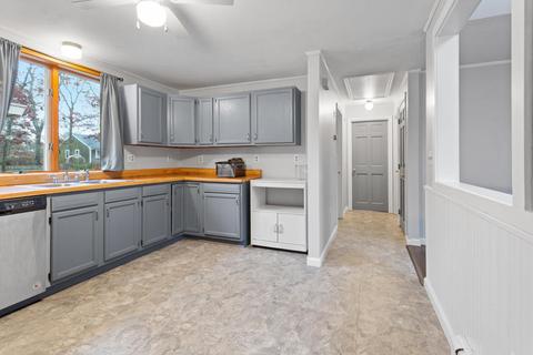 5 Devonshire Dr, Mashpee, MA 02649 photo 7