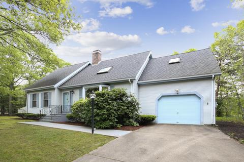 93 Constant Ln, Cotuit, MA 02635 photo 1