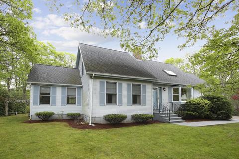 93 Constant Ln, Cotuit, MA 02635 photo 2