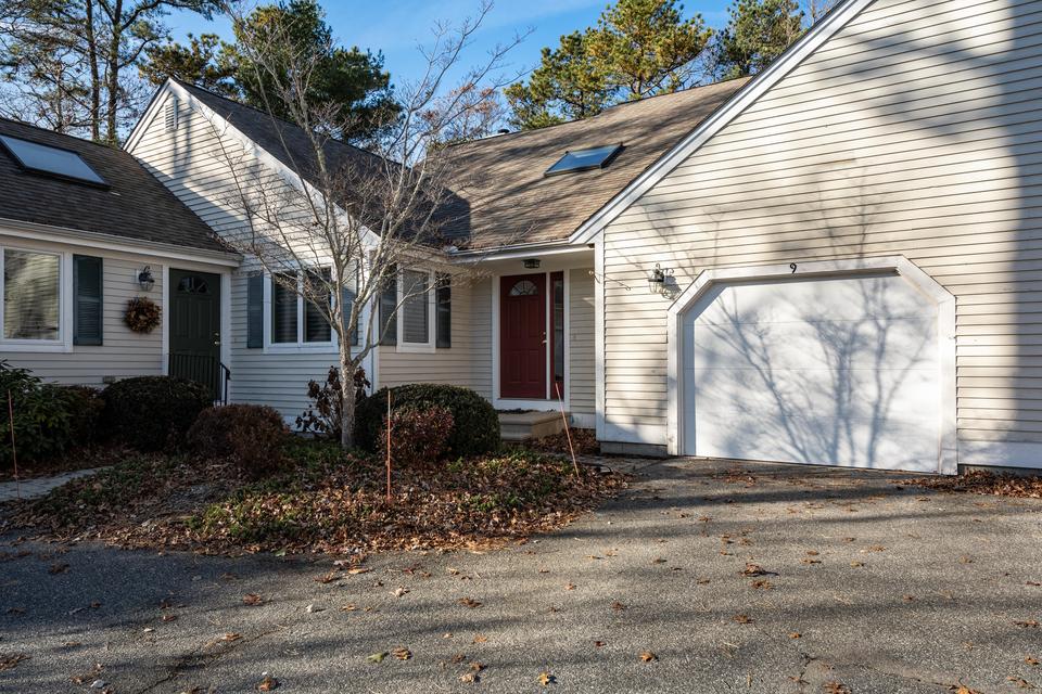  9 Pga Ln, Mashpee, MA 02649 photo 2