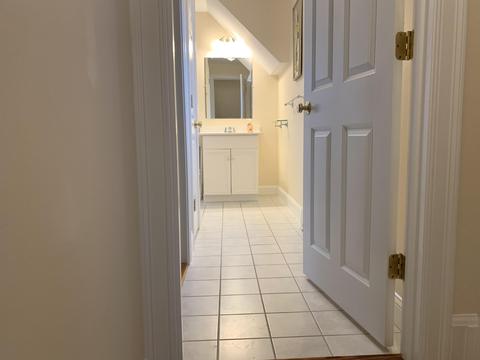 18 Chase St, Hyannis, MA 02601 photo 11