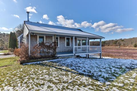141 Bog Rd, Marstons Mills, MA 02648 photo 4