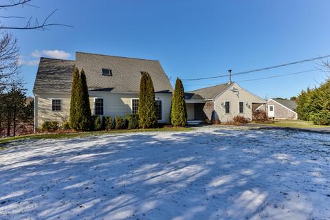 141 Bog Rd, Marstons Mills, MA 02648 photo 8