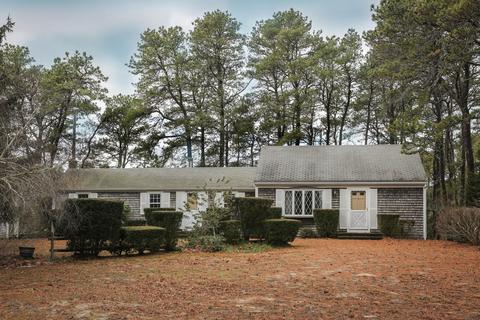 175 Gingerplum Ln, Eastham, MA 02642 photo 1