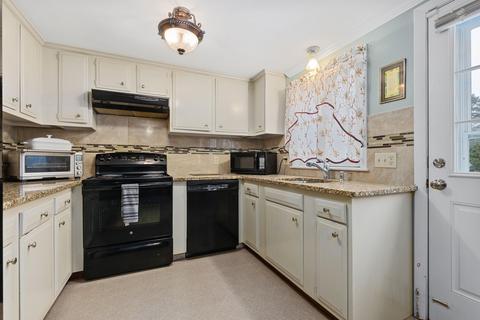 34 Mashpee Neck Rd, Mashpee, MA 02649 photo 11