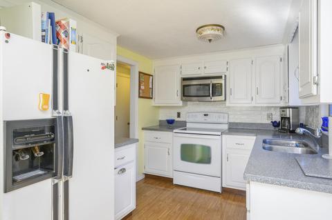 36 Kay Ave, Centerville, MA 02632 photo 8