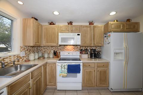 10 Beacon Ct, Mashpee, MA 02649 photo 6