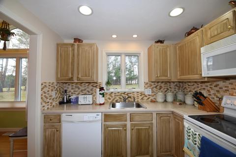 10 Beacon Ct, Mashpee, MA 02649 photo 4