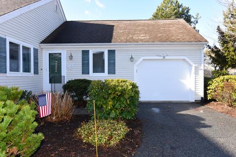 10 Beacon Ct, Mashpee, MA 02649 photo 2