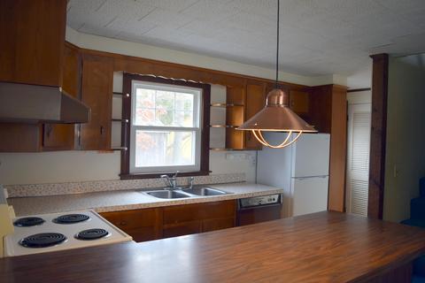 12 Maple St, Buzzards Bay, MA 02532 photo 6