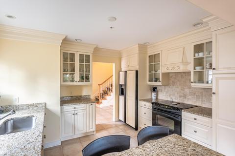 211 Dunrobin Rd, Mashpee, MA 02649 photo 5