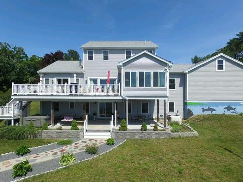 87 Oak St, Wareham, MA 02571 photo 4