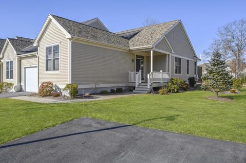 43 Grey Hawk Dr, Mashpee, MA 02649 photo 2