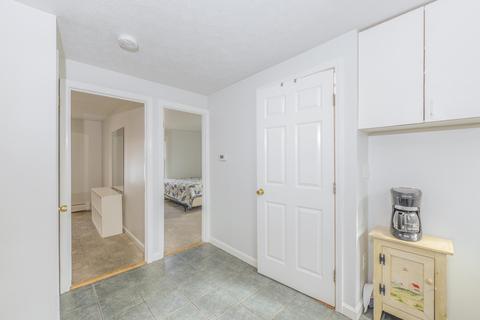 112 Spring St, Hyannis, MA 02601 photo 8