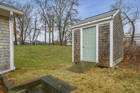 8 Indian Neck Rd, Wareham, MA 02571 photo 15